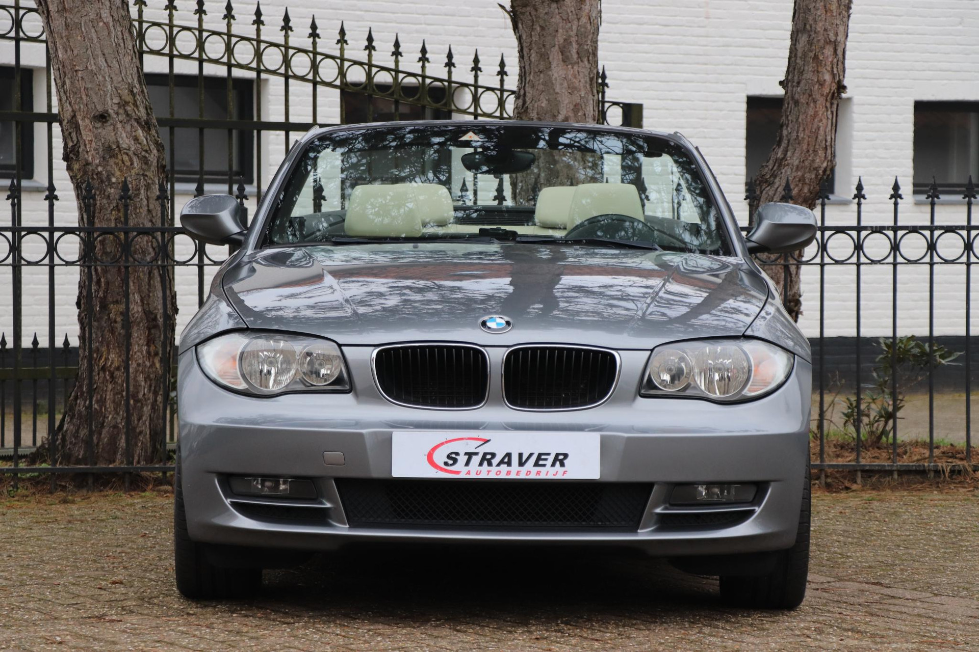 38898231-7.jpg