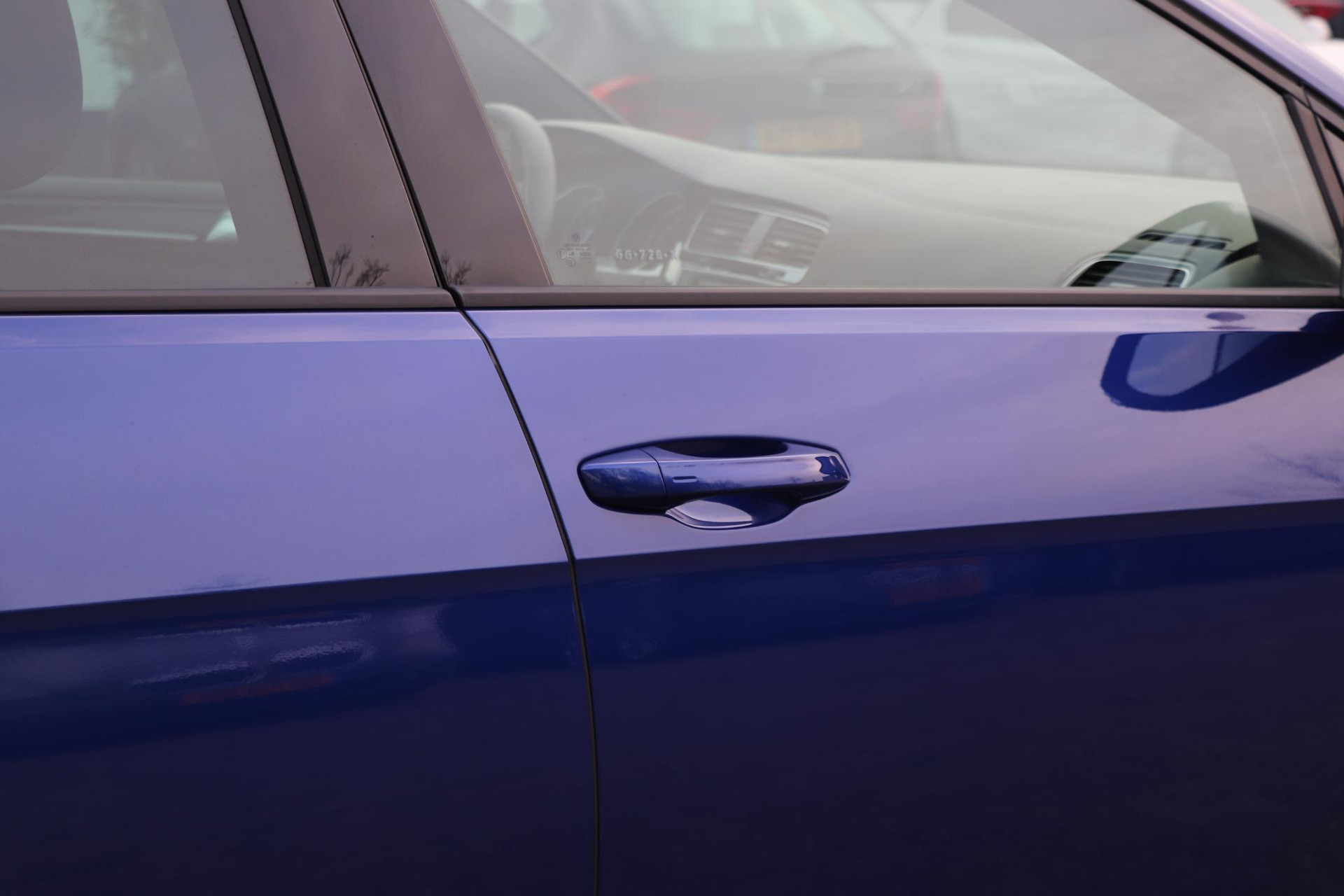 42507130-45.jpg