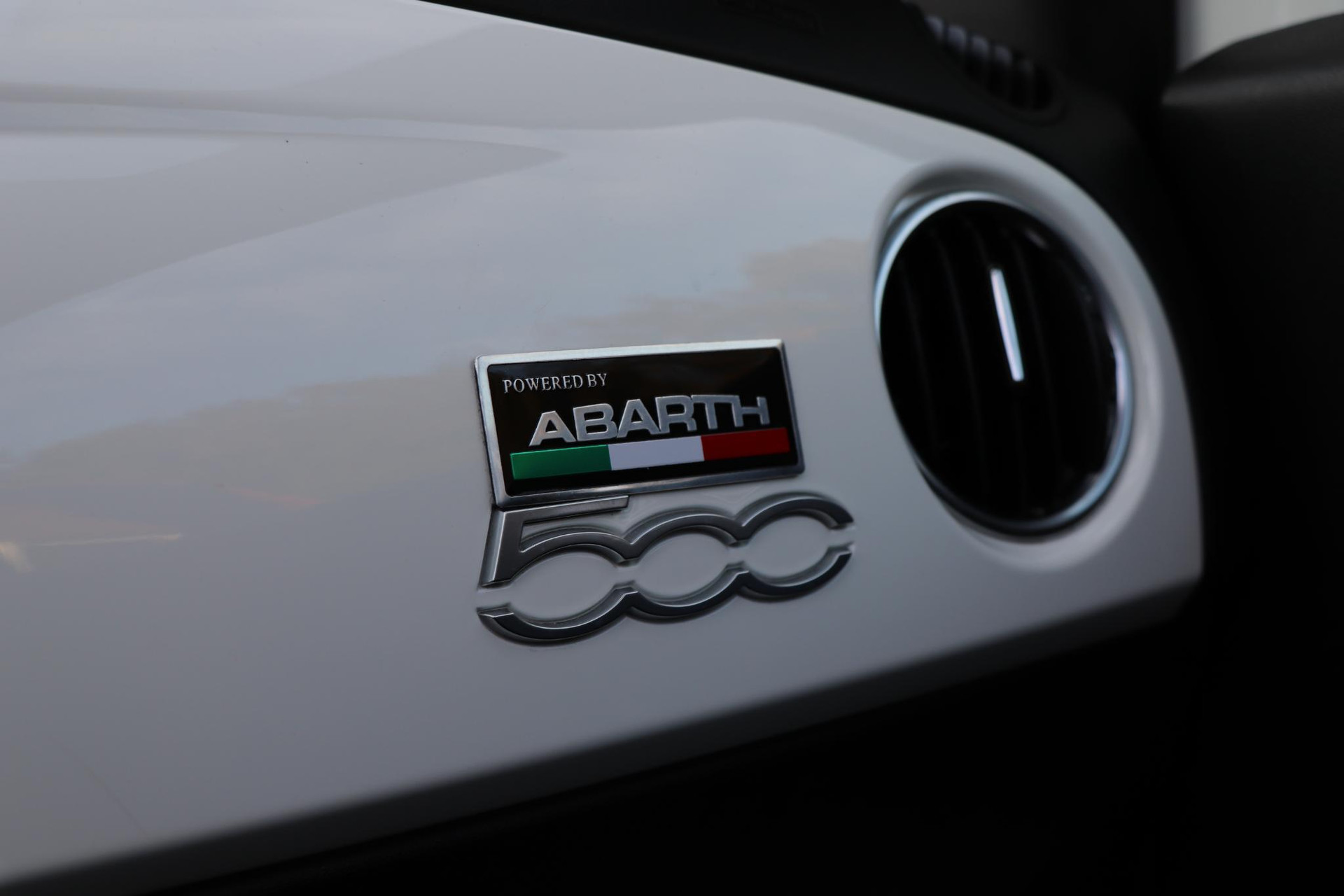 43882318-46.jpg