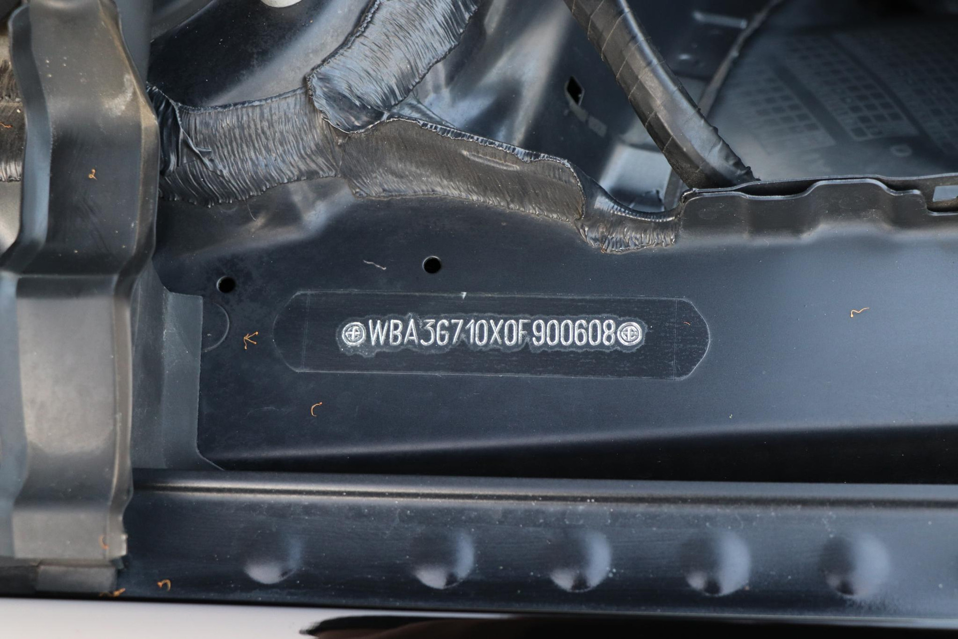 45823153-27.jpg