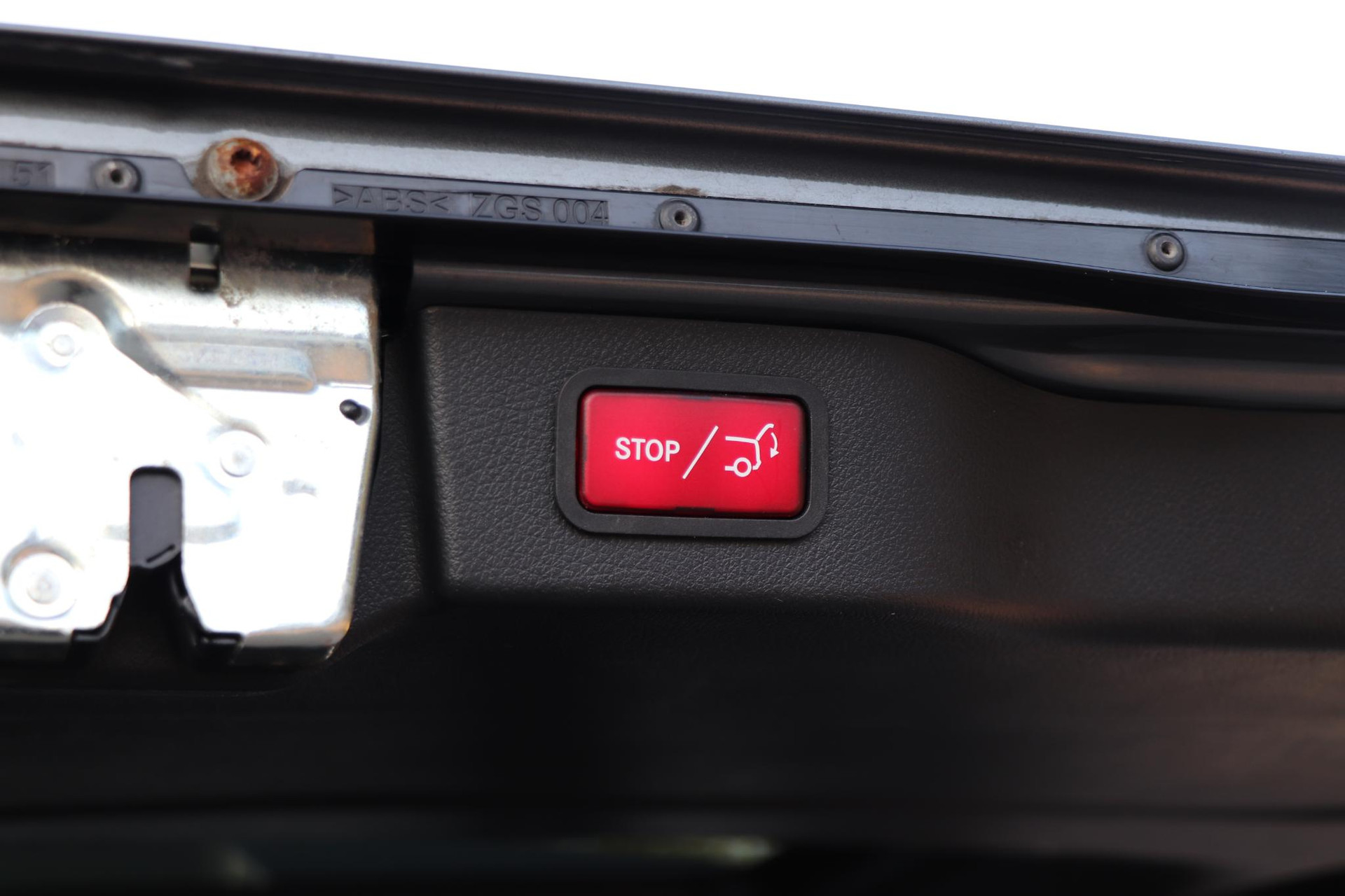 46277224-19.jpg