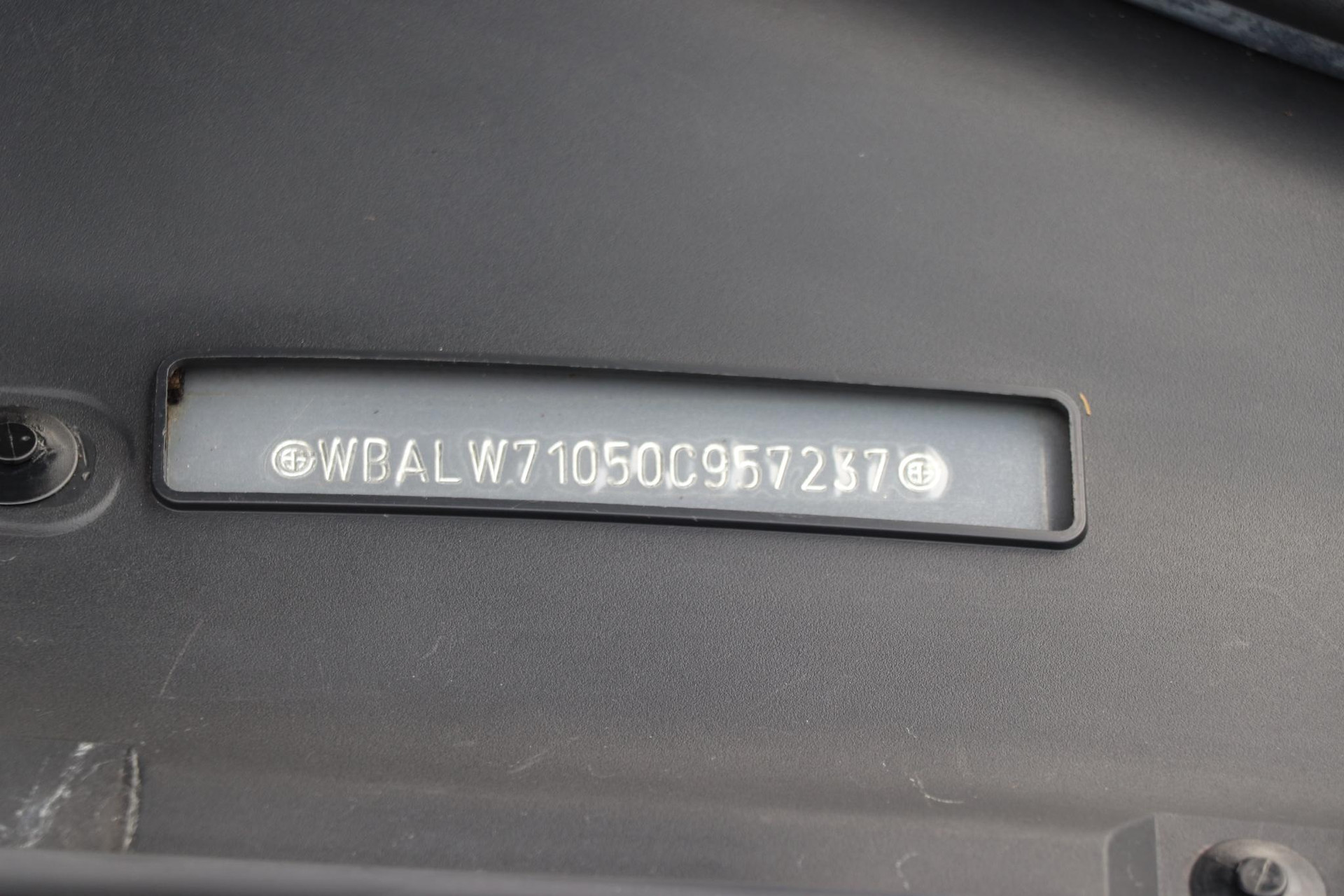46469571-35.jpg
