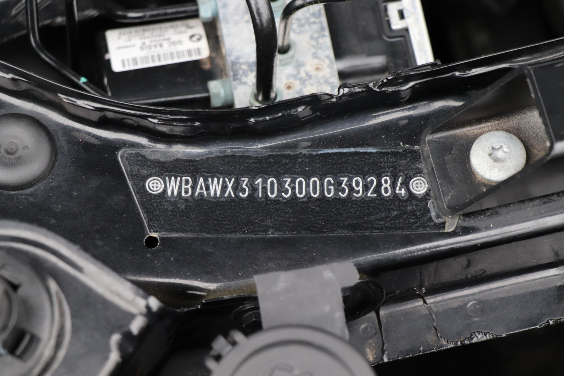 47040587-29.jpg